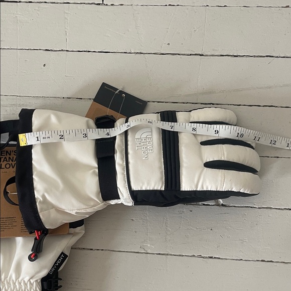 The North Face Women’s Black and White Montana Ski Gloves - Picture 6 of 8